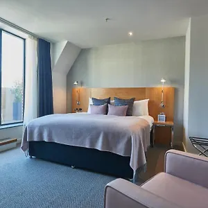Apex Of 4* Londres